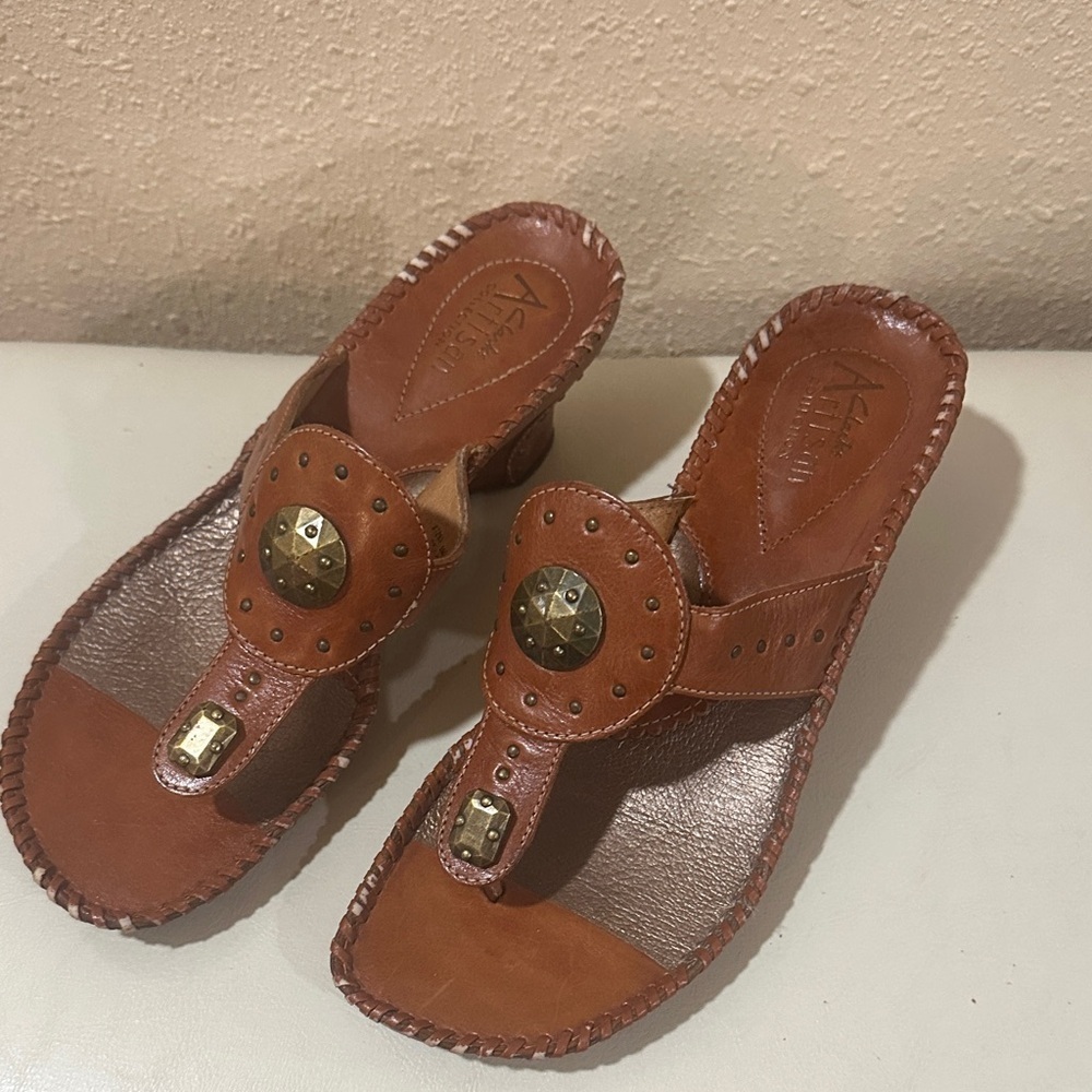 Clarks artesian heeled sandals, size 6